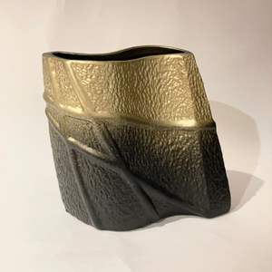 Vases à fleurs en aluminium moulé de qualité supérieure en laiton brut plaqué pour la décoration de votre maison à prix réduit - Product Image 3