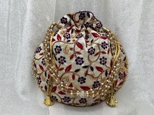 กระเป๋ากำมะหยี่แบบดั้งเดิมสำหรับเจ้าสาวกระเป๋าหูรูดแบบราชวงศ์สำหรับงานแต่งงานกระเป๋าชากุนอินเดียสำหรับงานแต่งงานโปรดปรานวันฮาโลวีนปีใหม่ - Product Image 3