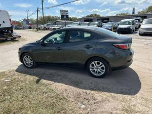 ใช้อย่างประณีต2017 Toyota Y-Aris IA ซีดาน4dr - Product Image 6