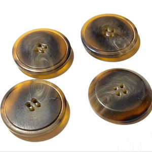 Natural Wholesale Buffalo Horn Finished <b>Button</b> Finished Colorful for Clothing Accessories High Quality - Product Image 1