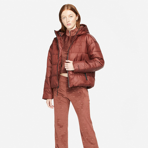 Veste bouffante pour femmes à la mode avec manteau bouffant pour femmes avec capuche amovible et col haut - Product Image 4