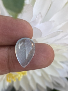 Excelente Natural 5,34 quilates aguamarina cabujón piedra Color superior forma de pera con buen brillo azul y blanco fabricación de collares de cuentas - Product Image 4