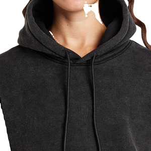 Sudadera con capucha de algodón de gran tamaño recortada con logotipo personalizado al por mayor para mujer diseño de lujo con cuello con capucha para invierno Top corto más vendido - Product Image 3