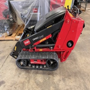 Used Toro Dingo TX427 Compact Mini <b>Track</b> Loader Red Gasoline Skid Steer With Front Attachment For Landscaping Construction - Product Image 6