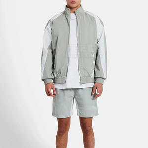 Conjuntos de pantalones cortos de dos piezas cortavientos para hombre de color personalizado de nailon Conjunto de pantalones cortos cortavientos hecho a medida con su propio logotipo Ropa para correr - Product Image 4