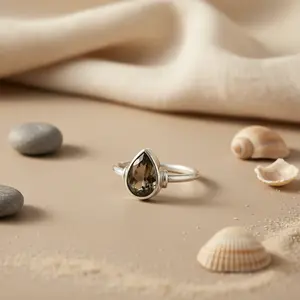 แหวนเงินแท้ 925 ประดับโทแพซ สไตล์โบโฮ งานแฮนด์เมด สำหรับผู้หญิง - Product Image 1