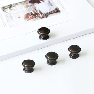 Tirador de cajón de bronce Vintage de aleación de Zinc redondo antiguo para cocina, comedor, baño y armario, muebles - Product Image 1