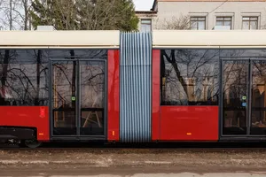 Modèle de tramway moderne haute capacité série T856 avec système de contrôle à transistors et conception confortable pour les passagers - Product Image 6
