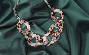 Cadena de eslabones de resina de alto brillo, perfecta para looks glamurosos, accesorios elegantes para fiestas y eventos, cadena de eslabones de resina para joyería de moda - Product Image 4