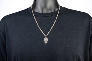 Colgante de diamante de Plata de Ley 925 con diseño personalizado único, colgante hermoso de diamante de moissanita, colgante de diamante VVS de claridad - Product Image 3