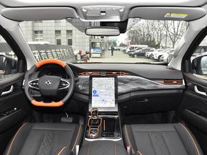 Huxiao Ruiqi 7 2024 Model 2.3T Automatic 4WD Gas Flagship M9T SUV Left Hand <b>Drive</b> Leather Seats R17 Tires Hot Selling - Product Image 4
