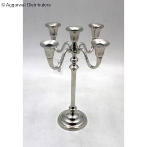 Bougeoir en métal indien en aluminium Base ronde Support en fer argenté le plus récent et moderne Support en métal standard Vente chaude - Product Image 2