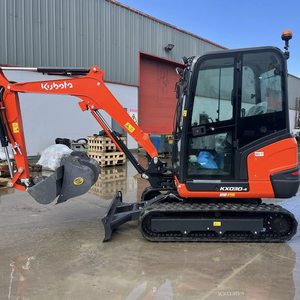Mini-excavatrice Kubota KX030-4 neuve et d'occasion, idéale pour les travaux légers et lourds, avec pince hydraulique, à vendre. - Product Image 1