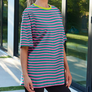 Camiseta ajustada para chica adulta al por mayor, ropa de calle personalizada, camiseta de mujer de algodón de gran tamaño con hombros caídos - Product Image 3