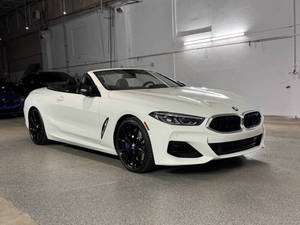 2023 B * MW 8 Series M850i xDrive d'occasion - Product Image 2