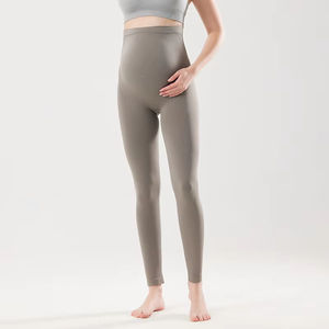 Logo côtelé par sublimation personnalisée collants vêtements de sport imprimés pour femmes pantalons leggings de yoga et de gymnastique - Product Image 4