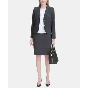 เสื้อเบลเซอร์ผู้หญิงสองกระดุม Calvin Klein สีเทา ผ้าขนสัตว์ ไซส์ 12 ลายพิมพ์ ตกแต่งลายปัก ดีไซน์หรูหรา สไตล์กางเกงสูท - Product Image 3