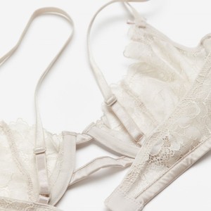 Sport Girls Seamless Fitness Sport Wear High Elastic Women Yoga High Gym Bra and Breathable Yoga Leggings Set - Product Image 4