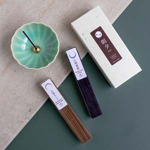 Bâtons d'encens traditionnels 40g – Coffret de purification [Bois de santal & Sauge blanche + Bois de santal & Rose] - Product Image 3