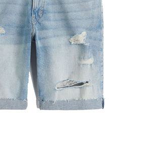 Venta al por mayor de pantalones cortos de mezclilla desgastados personalizados para todas las estaciones pantalones cortos de mezclilla con borde cortado pantalones cortos de mezclilla desgastados ropa de calle pantalones cortos de mezclilla para hombres OEM - Product Image 3
