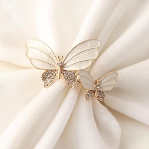 Porte-serviette papillon en résine et cristal pour décoration de table élégante, événements de mariage, fêtes, hôtel, salle à manger, accent étincelant - Product Image 2