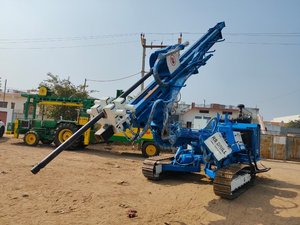 Excavatrice sur chenilles durable Machines de construction de chenilles à usage intensif Performances puissantes Fournisseur en gros OEM - Product Image 5