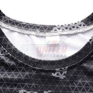 T-shirt de compression haute qualité pour homme, coupe ajustée, col rond, respirant, séchage rapide, anti-plis, en Spandex/Nylon, manches longues, rehausse la silhouette - Product Image 4