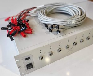 Comprobador de Baterías Portátil de 8 Puertos con Ventilador, para Medir la Capacidad del Paquete de Baterías y la Resistencia Interna - Product Image 2
