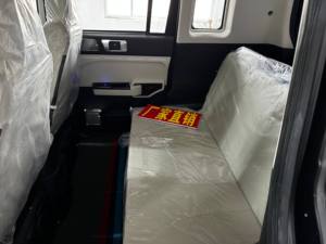 SUV Eléctrico Usado 2024 con Autonomía NEDC de 601-700 km, Potencia de 200-250kW, Carga Rápida y Rendimiento 4WD - Product Image 5