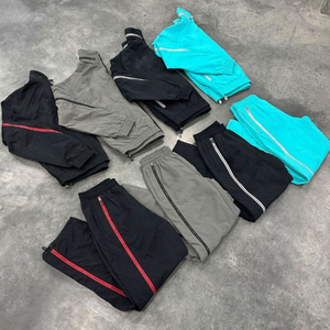 Ensemble de jogging en nylon surdimensionné à rayures réfléchissantes avec logo brodé personnalisé survêtement coupe-vent veste survêtement à fermeture éclair pour hommes - Product Image 6