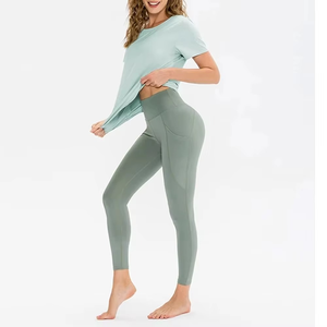 Camisetas al por Mayor Personalizadas para Mujer, Camiseta Deportiva de Moda de Algodón Verde Menta para Chicas, Transpirable, Hecha en Pakistán - Product Image 3