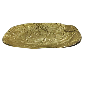 Plateau de service en or décoratif abstrait en aluminium fait à la main avec texture pour restaurant maison hôtels - Product Image 1
