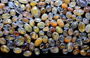 Lote de corte ovalado liso natural suelto de piedras preciosas de cabujón natural rutilo dorado - Product Image 2