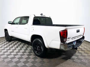 2021 T * oyota Tacoma SR5 V6 d'occasion - Product Image 2