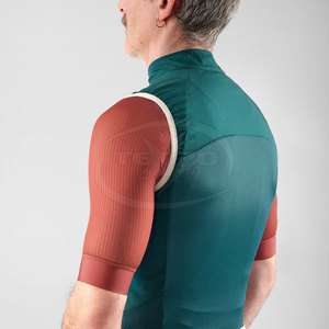 Gilet de cyclisme respirant en polyester 100% pour hommes avec noms d'équipe personnalisés et service OEM - Product Image 5