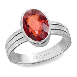 Anillo de Hessonita Natural Certificada con Granate de Corte Ovalado como Piedra Principal para Uso Diario - Product Image 1