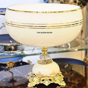 Moderno Tazón de Metal para el Hogar, Nuevo y Popular, Estilo Moderno con Decoración Dorada y Blanca, el Mejor Tazón para Servir - Product Image 5