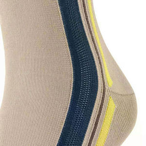 Chaussettes de sport les plus vendues, chaussettes de sport avec logo personnalisé, chaussettes de sport confortables pour la vente en ligne et forte demande de ce produit - Product Image 6