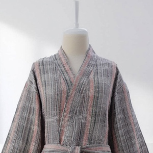 Peignoir en coton turc Santorini gris et rose, style kimono - Product Image 2