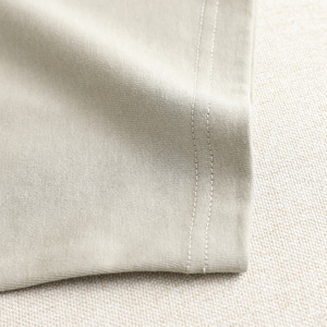 เสื้อยืดผ้าฝ้ายแท้พิมพ์ลายกราฟิกบ็อกซี่เข้ารูปเรียบๆพิมพ์โลโก้ได้ตามต้องการ - Product Image 5