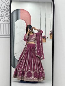 Séquence de broderie en georgette couleur pêche traditionnelle travail Lehenga Choli avec Dupatta pour la fête - Product Image 3