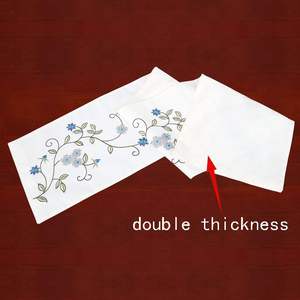 Camino de mesa floral bordado rústico de doble espesor para primavera y verano - Product Image 3