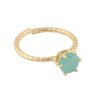 Bague de fiançailles solitaire forme ronde délicate aqua calcédoine martelé texture bague plaqué or 18 carats bague empilable minimaliste - Product Image 3