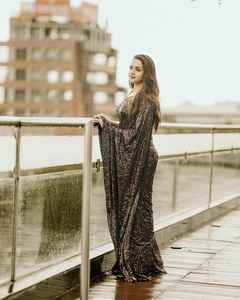 Atractivo indio pesado Georgette bordado Saree diseño único Color negro Sexy secuencia trabajo manga blusa exportaciones - Product Image 4