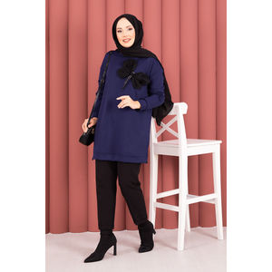 Túnica Hijab Azul Marino Oysho con Detalle de Lazo y Adornos de Piedras, Estilo Veraniego, Modesto, Formal, Casual, Estampado, Tejido de Algodón y Chifón - Product Image 3