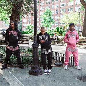 Vente chaude hommes pantalons empilés ensembles de sweats à capuche unisexe survêtement de qualité supérieure avec broderie décontracté Jogging costume 2 pièces survêtement - Product Image 1