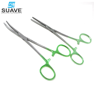 Pince hémostatique à verrouillage demi-dentelé à poignée verte 5.5 Pince hémostatique droite incurvée Kelly par SUAVE INSTRUMENTS SURGICAUX - Product Image 3