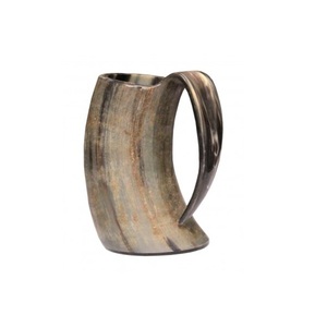 Auténtica Jarra de Cerveza Estilo Medieval Inspirada en los Vikingos, Base de Madera Pulida con Aspecto Animal, Tacto Real, Hecha a Mano, Ideal para Hombres, Natural - Product Image 5