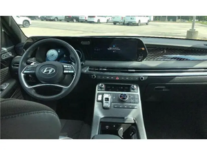 SUV de luxe 7 places haut de gamme 2023, véhicule familial haute performance, essence, automatique, sans accident et prêt à rouler - Product Image 2