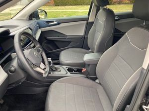 Volkswagen Taos SE FWD 2024 Usado (LHD/RHD) - Product Image 4